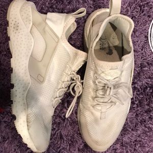 Nike womens hurrache 2